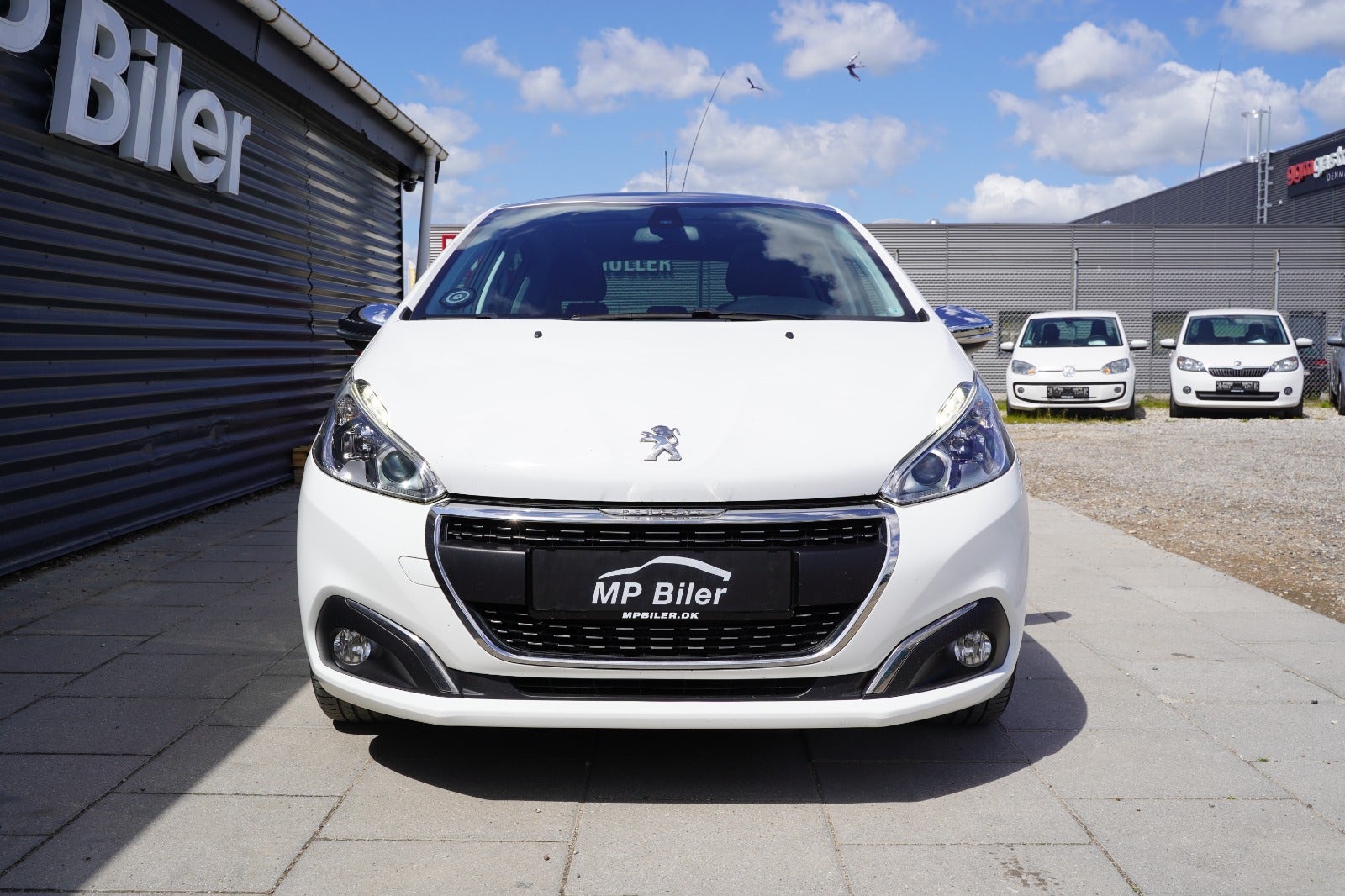 Billede af Peugeot 208 1,6 BlueHDi 100 Allure Sky