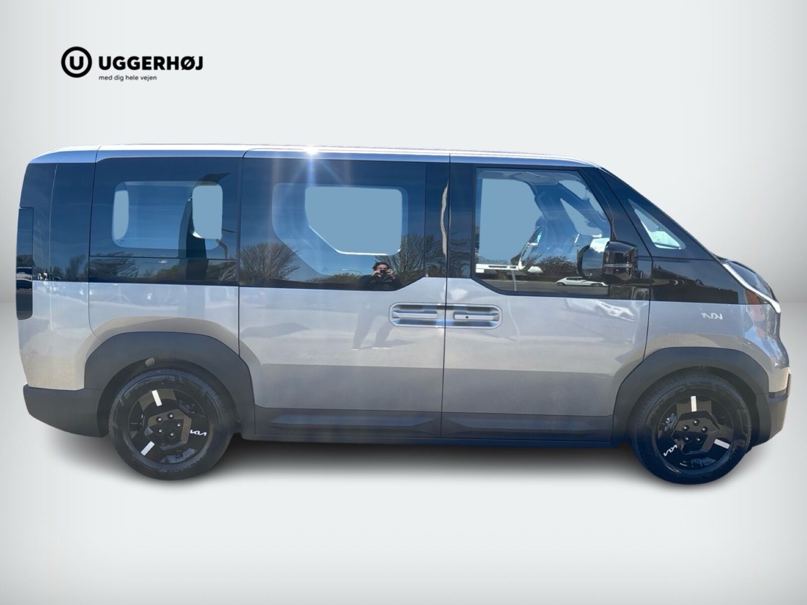 Kia PV5 Long Range Access
