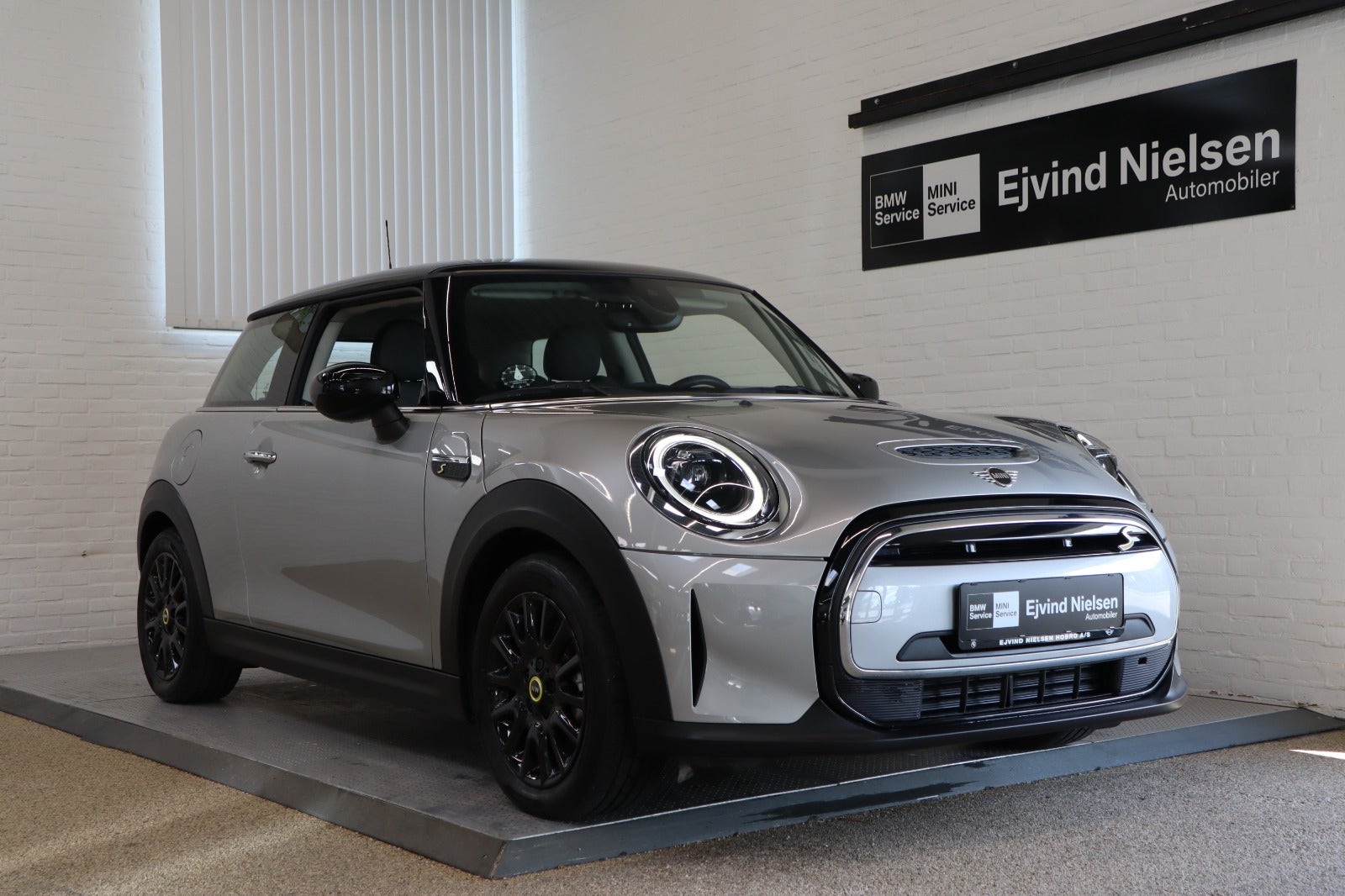 MINI Cooper SE Classic Trim
