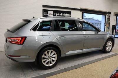 Skoda Superb TDi 150 Style Combi DSG