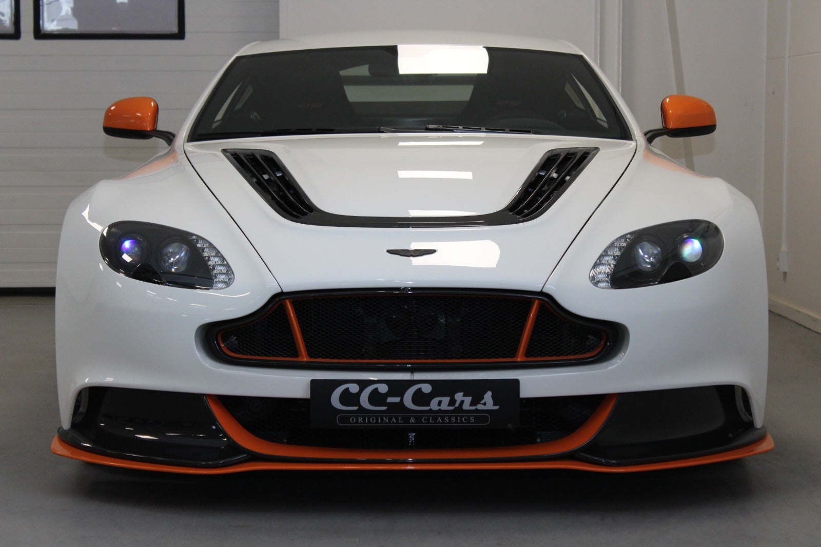 Aston Martin Vantage GT12 6,0 Coupé aut.