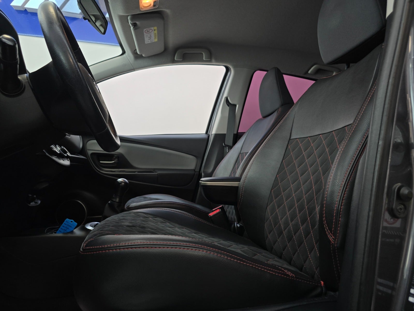 Billede af Toyota Yaris 1,0 VVT-i T2