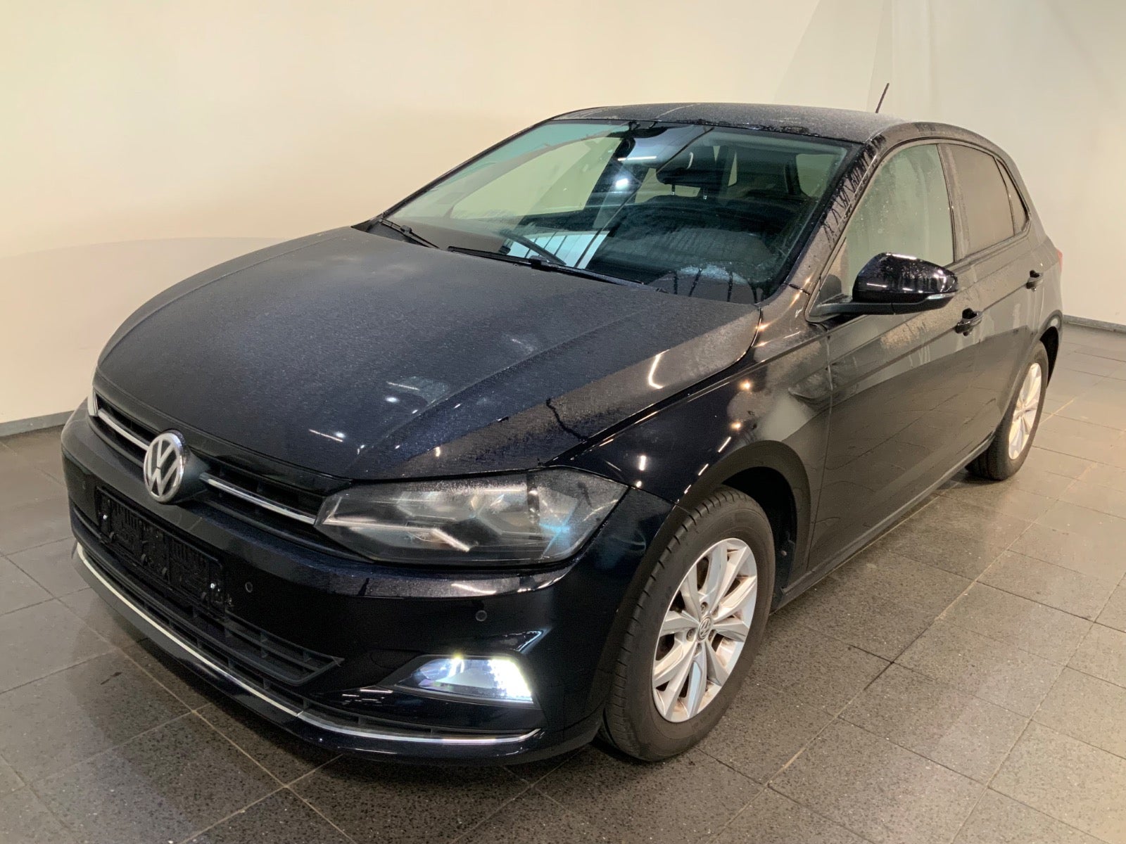 VW Polo (1/8)