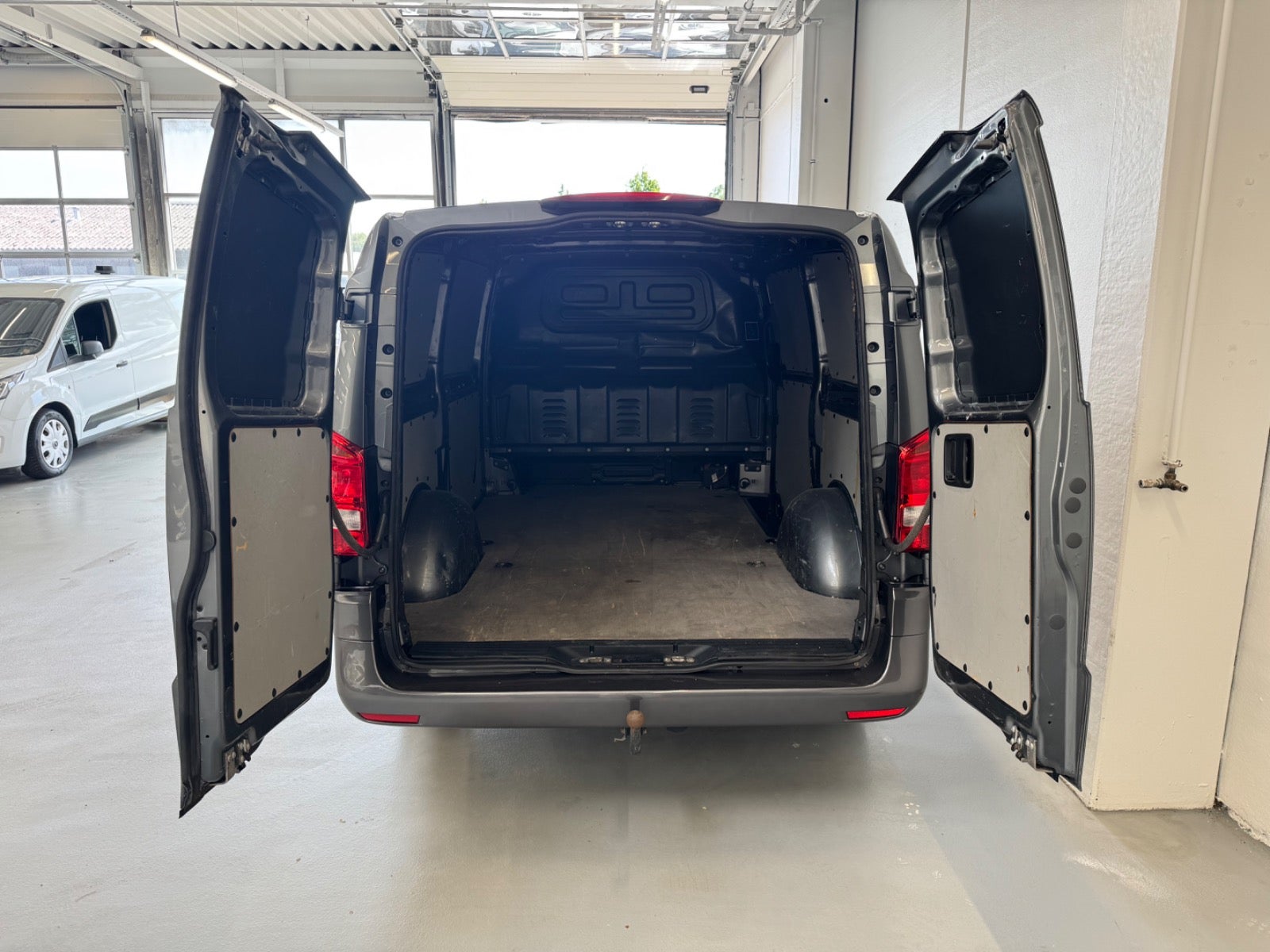 Billede af Mercedes Vito 114 2,0 CDi Kassevogn aut. L RWD