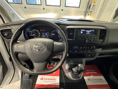 Toyota ProAce D 120 Medium Comfort