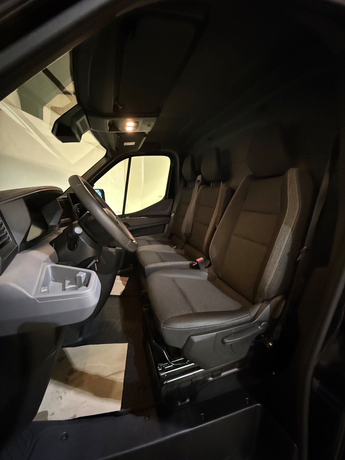 Renault Master V T35 E-Tech L2H2 Kassevogn Tekno