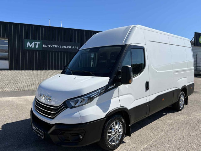 Iveco Daily 2,3 35S16 12m³ Van AG8