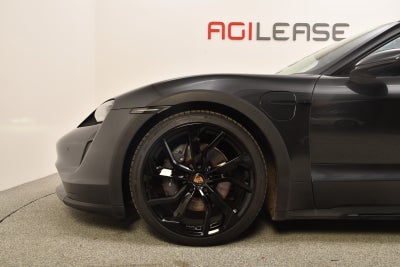 Porsche Taycan 4 Performance+ Cross Turismo