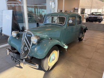 Citroën Traction Avant 1,9 Commerciale 5d
