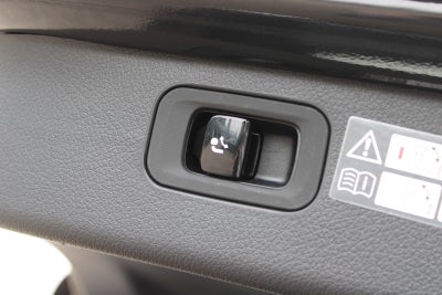 Mercedes C300 e AMG Line stc. aut.