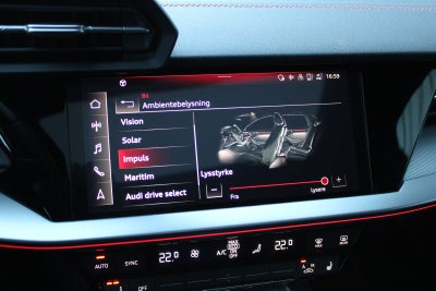 Audi S3 TFSi quattro S-tr.