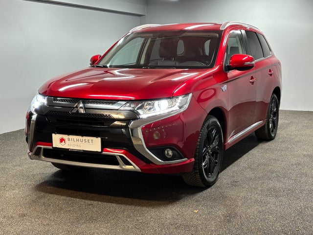 Mitsubishi Outlander 2,4 PHEV Inform+ CVT 4WD