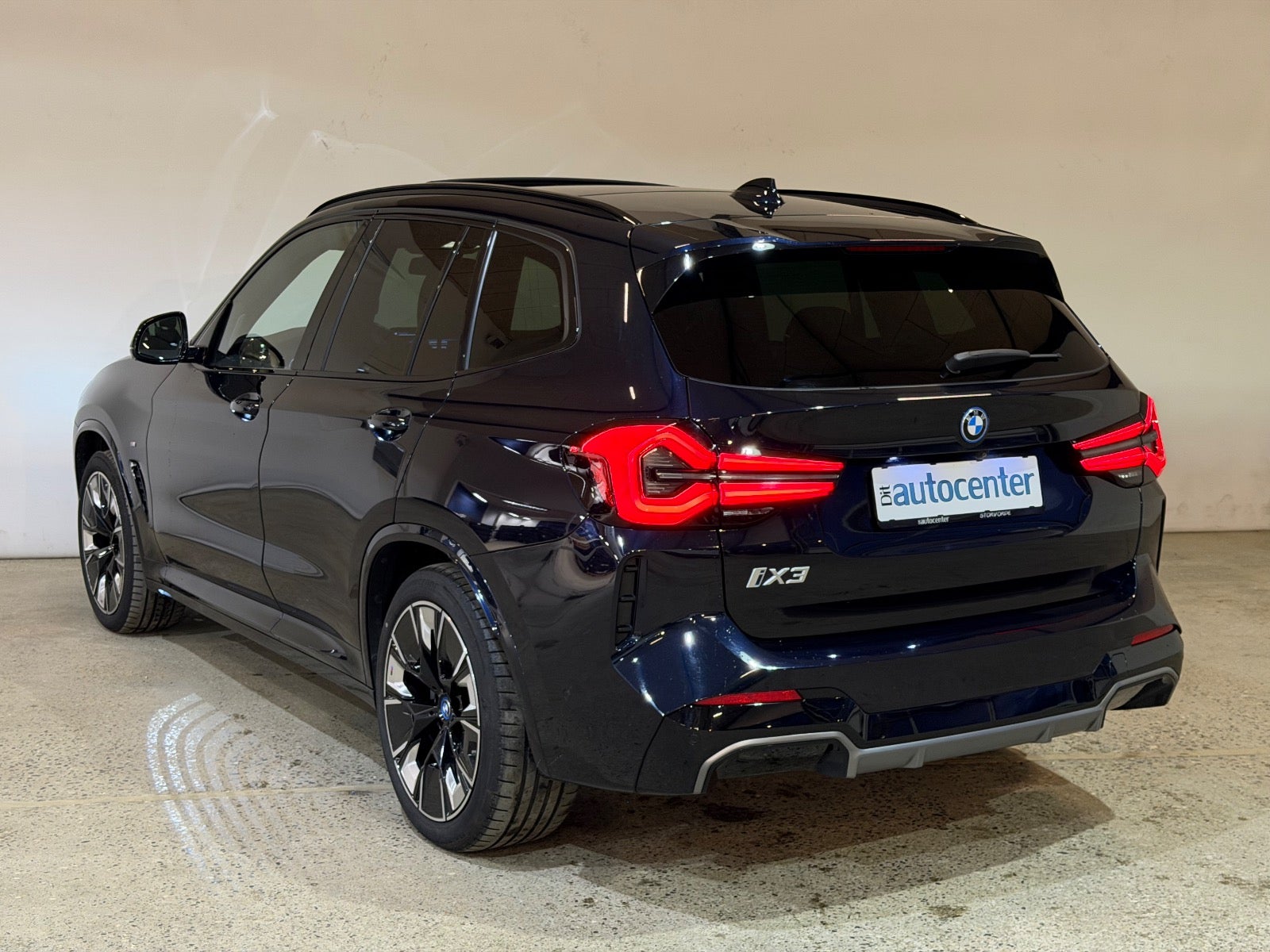 BMW iX3 Charged Plus M-Sport