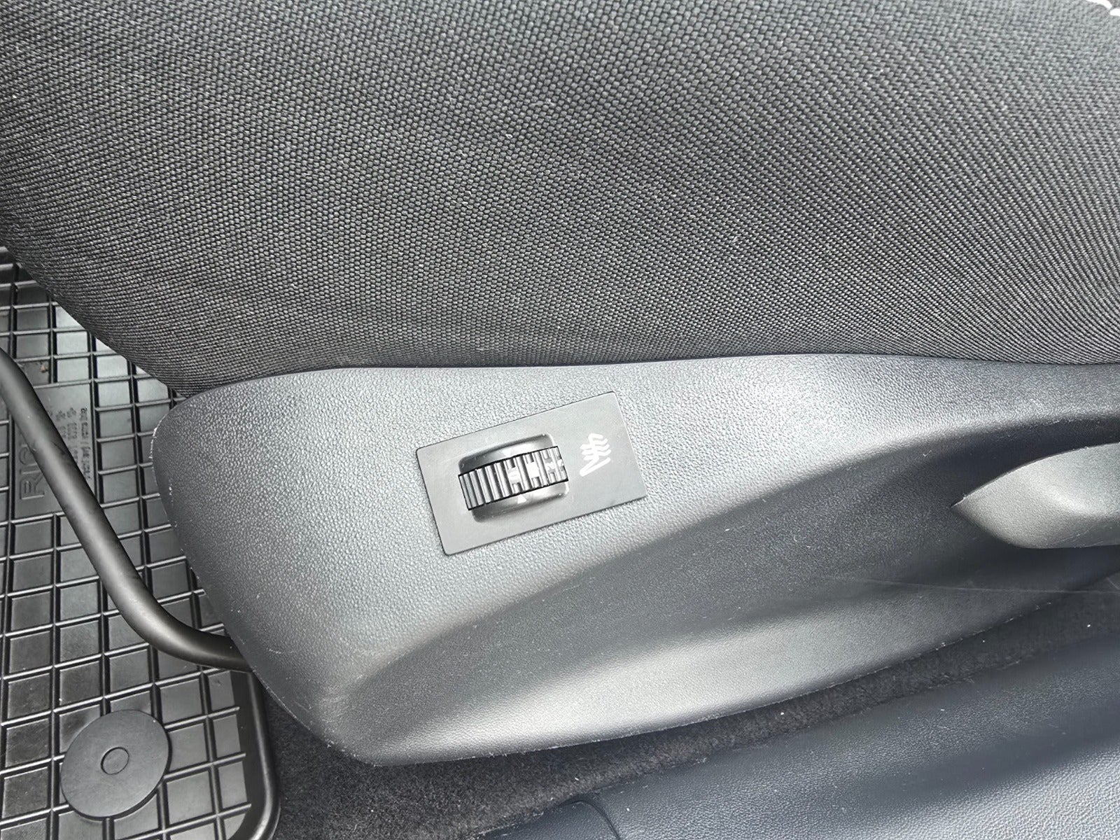 Billede af Peugeot 208 1,6 BlueHDi 100 Active