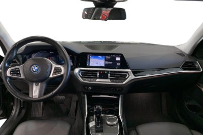 BMW 330e aut.