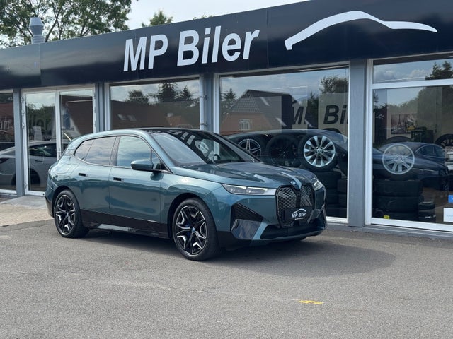 BMW iX  xDrive40 Sport