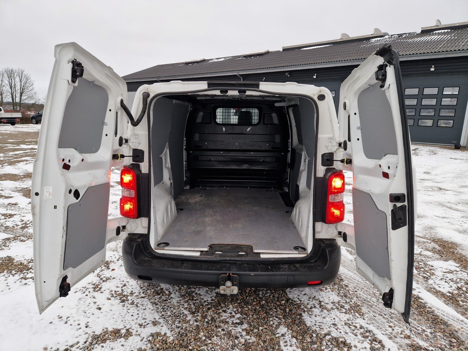 Billede af Peugeot Expert 1,6 BlueHDi 115 L2 Plus Van