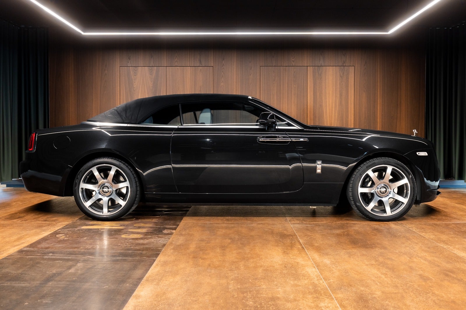 Rolls-Royce Dawn - aut.