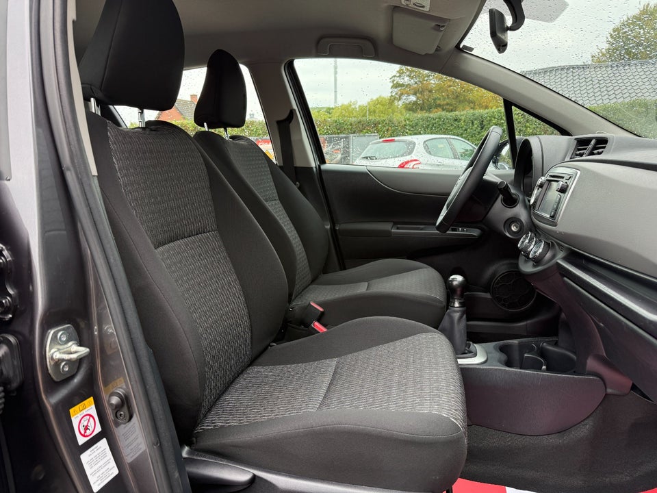 Toyota Yaris VVT-i T2 Touch — billede 9