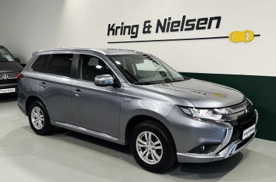 Mitsubishi Outlander PHEV Instyle CVT 4WD