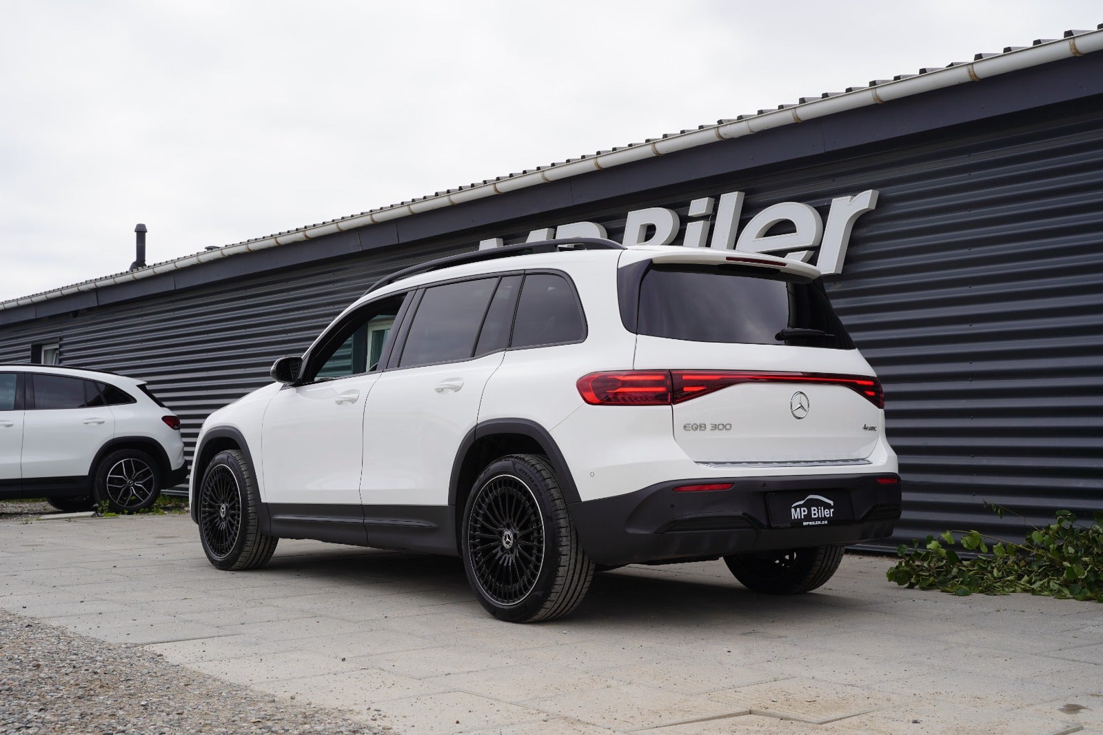 Billede af Mercedes EQB300  AMG Line 4Matic