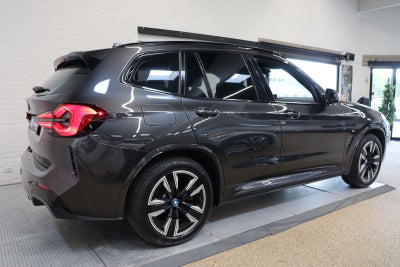 BMW iX3 Charged M-Sport