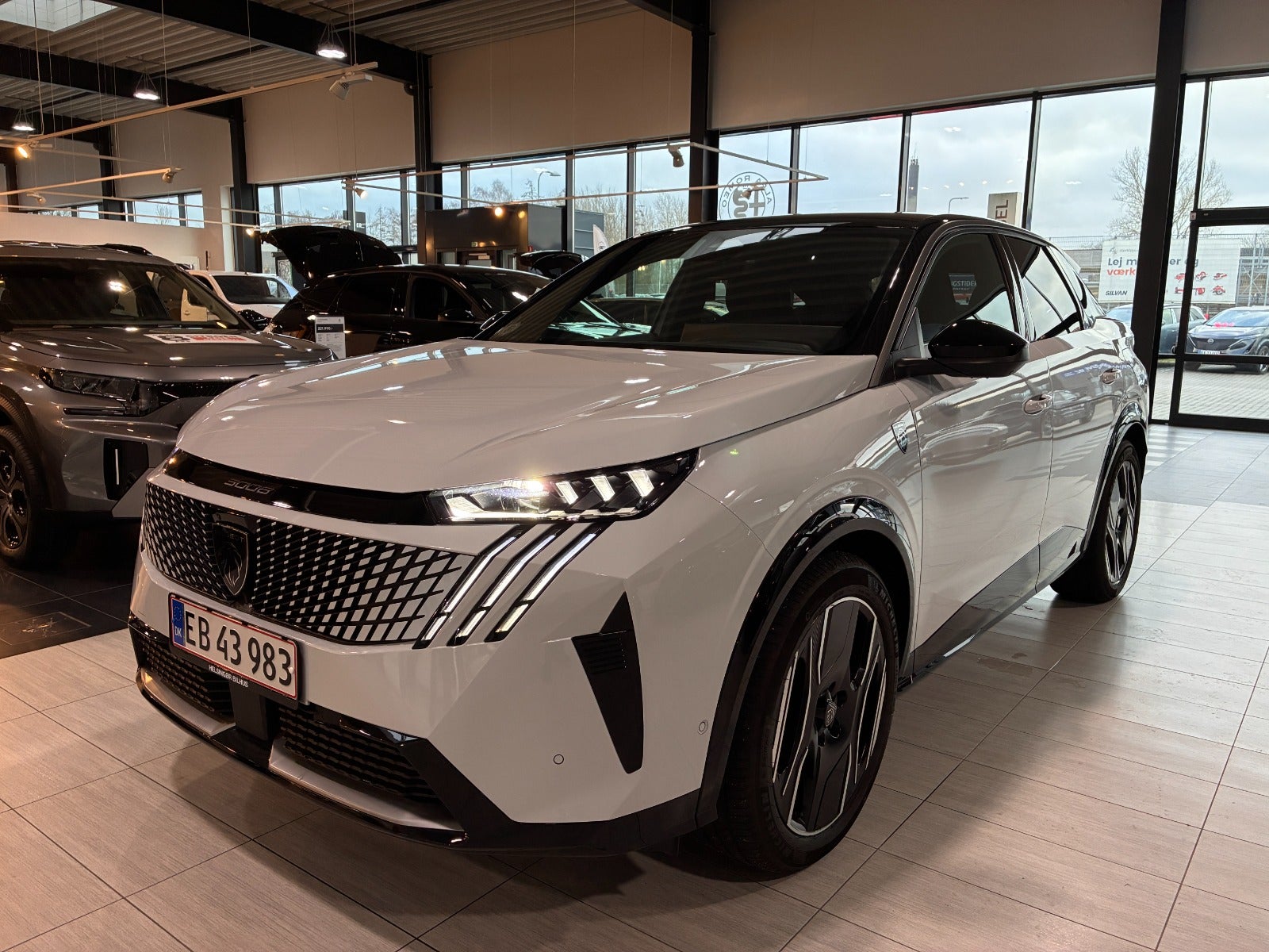 Billede af Peugeot e-3008 77 GT Pack