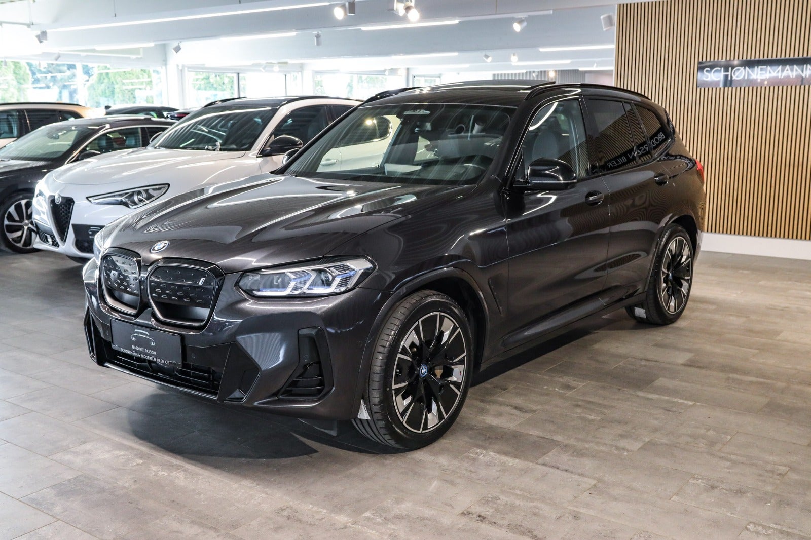 Billede af BMW iX3  Charged Plus M-Sport