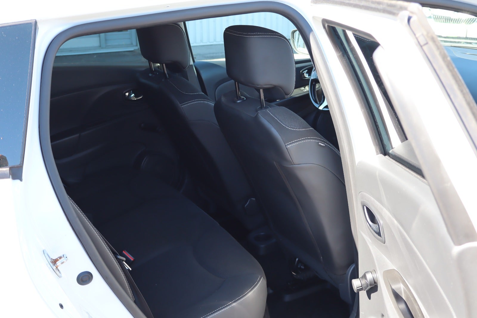 Billede af Renault Clio IV 1,5 dCi 75 Expression Sport Tourer