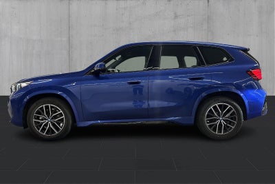 BMW iX1 eDrive20 M-Sport - 1