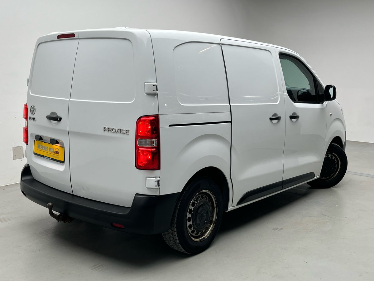 Toyota ProAce D 95 Compact Base billede 2