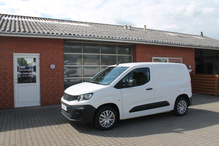 Peugeot Partner BlueHDi 100 L1V2 Ultimate Van
