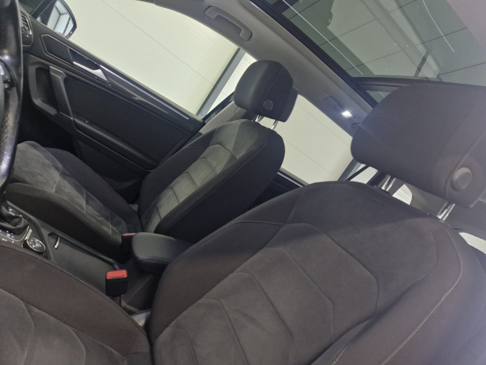 Billede af VW Tiguan Allspace 2,0 TSi 220 Highline DSG 4Motion 7prs