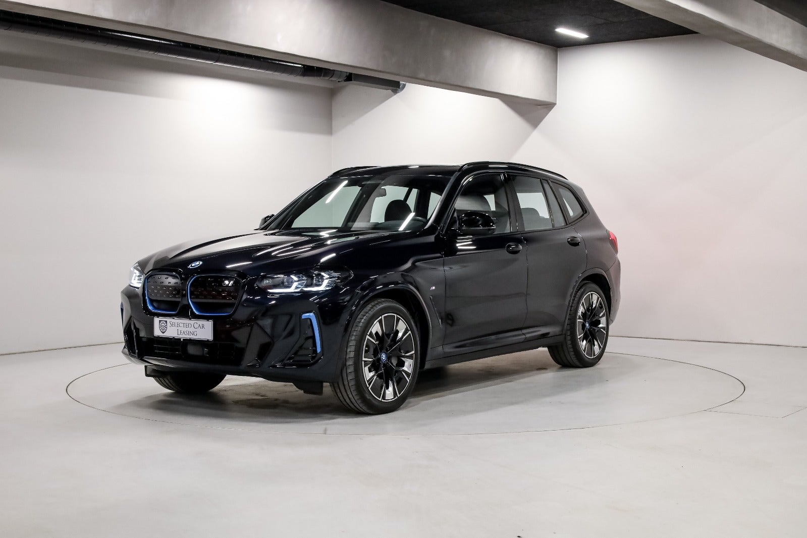 BMW iX3 Charged Plus M-Sport