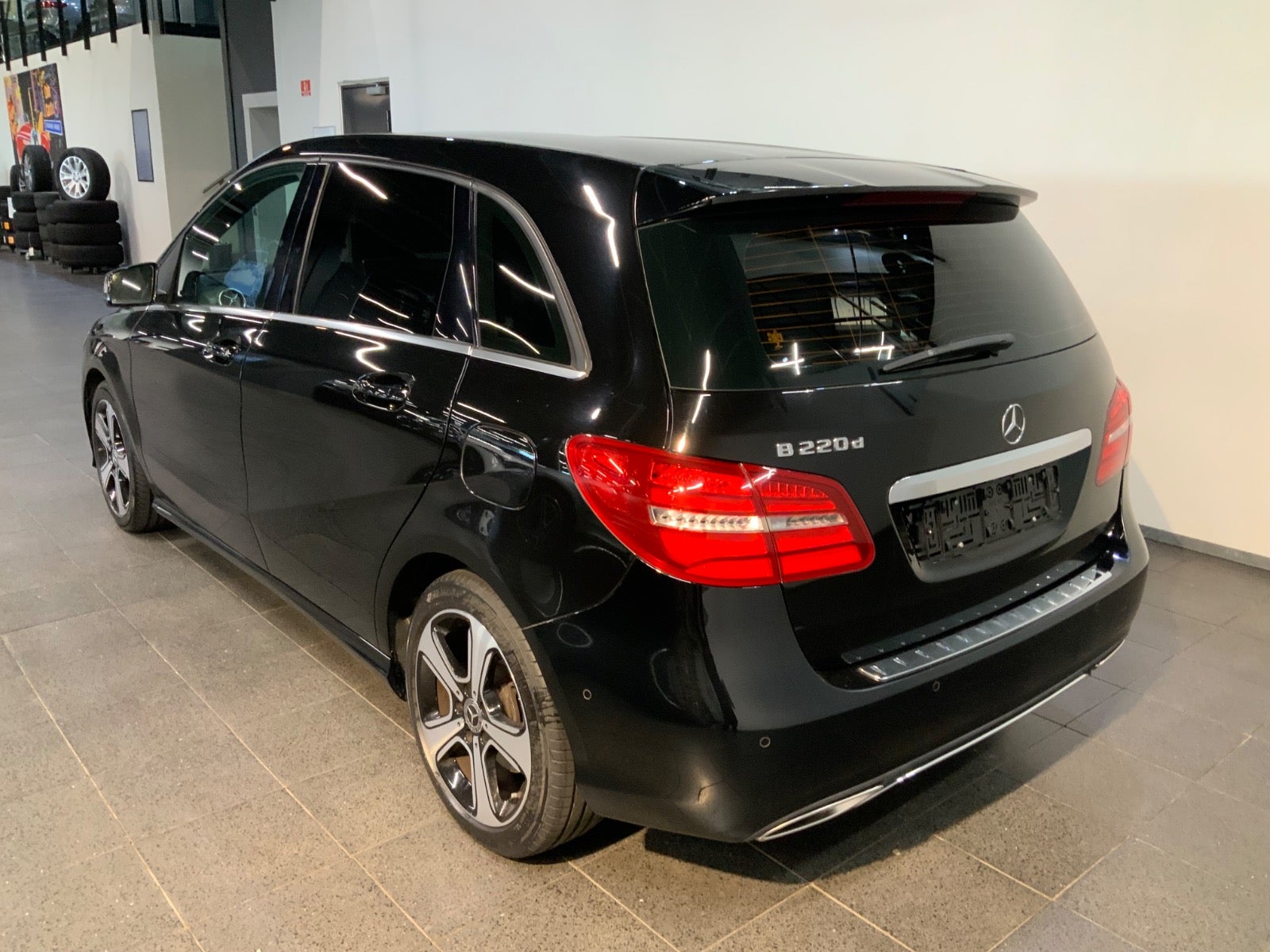 Mercedes-Benz B 220 d (5/8)