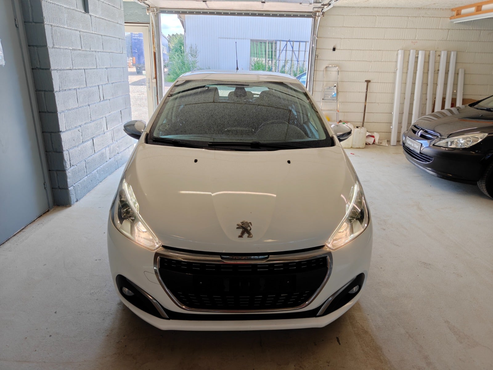 Peugeot 208 BlueHDi 100 Allure