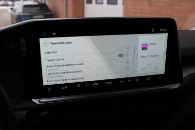 VW e-Caravelle Life SWB