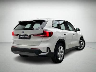 BMW iX1 eDrive20 X-Line billede 2