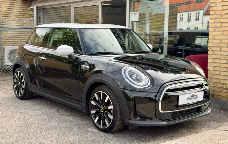 MINI Cooper SE Collection