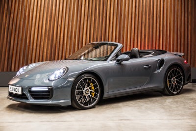 Porsche 911 Turbo S 3,8 Cabriolet PDK 2d