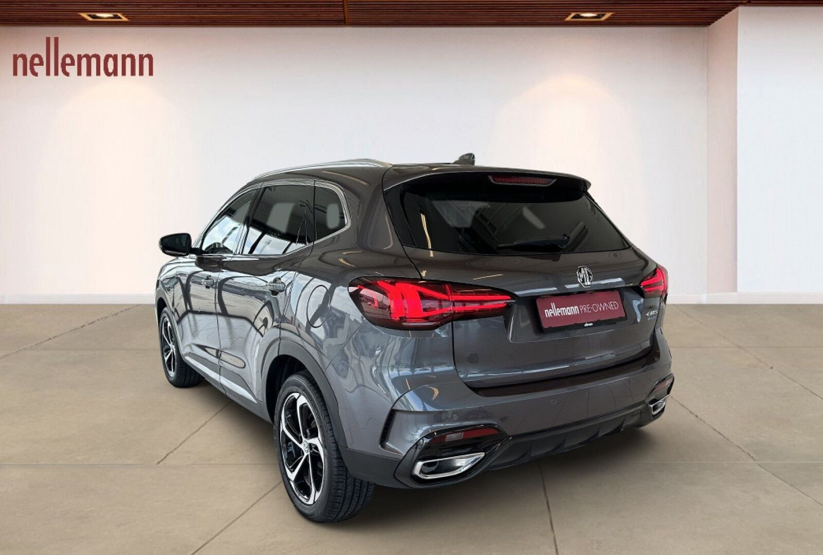 MG EHS PHEV Luxury