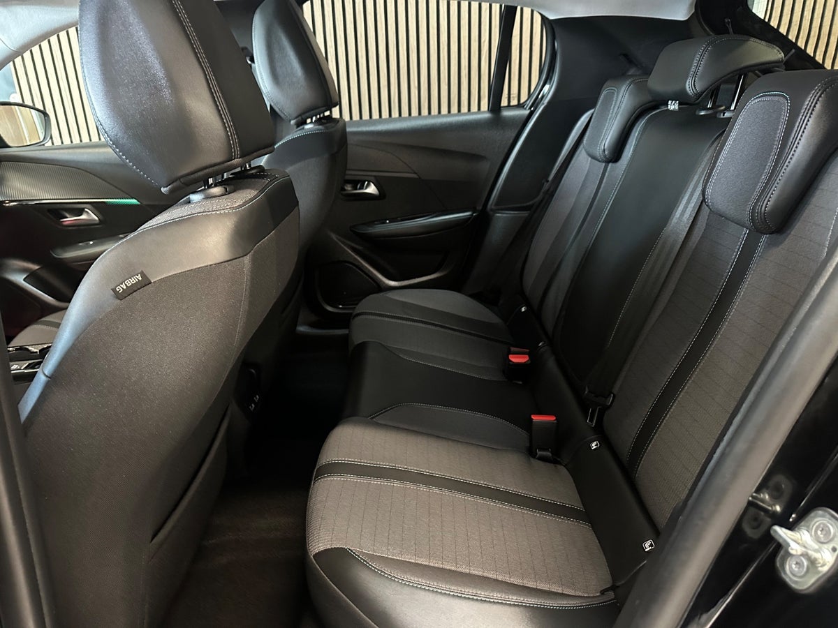 Peugeot 208 PureTech 100 Allure