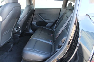 Tesla Model Y RWD