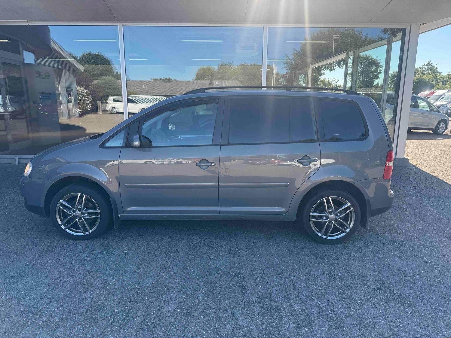 VW Touran FSi Trendline Van