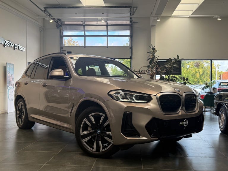 BMW iX3 Charged M-Sport