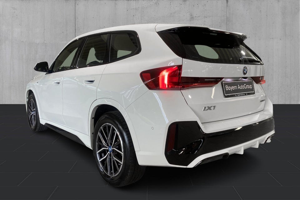 BMW iX1 eDrive20 M-Sport 2024