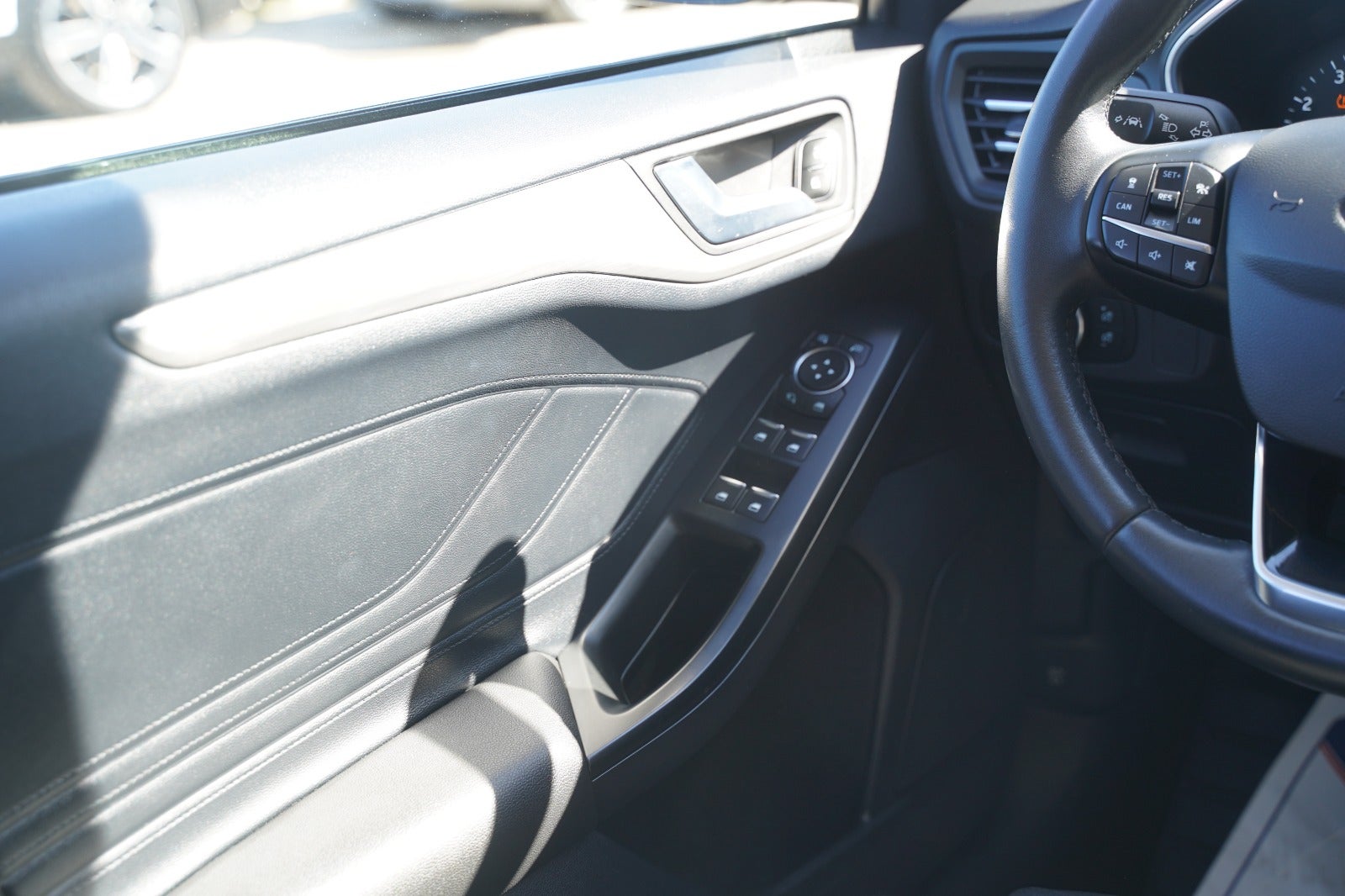 Billede af Ford Focus 1,0 EcoBoost Active Business stc.