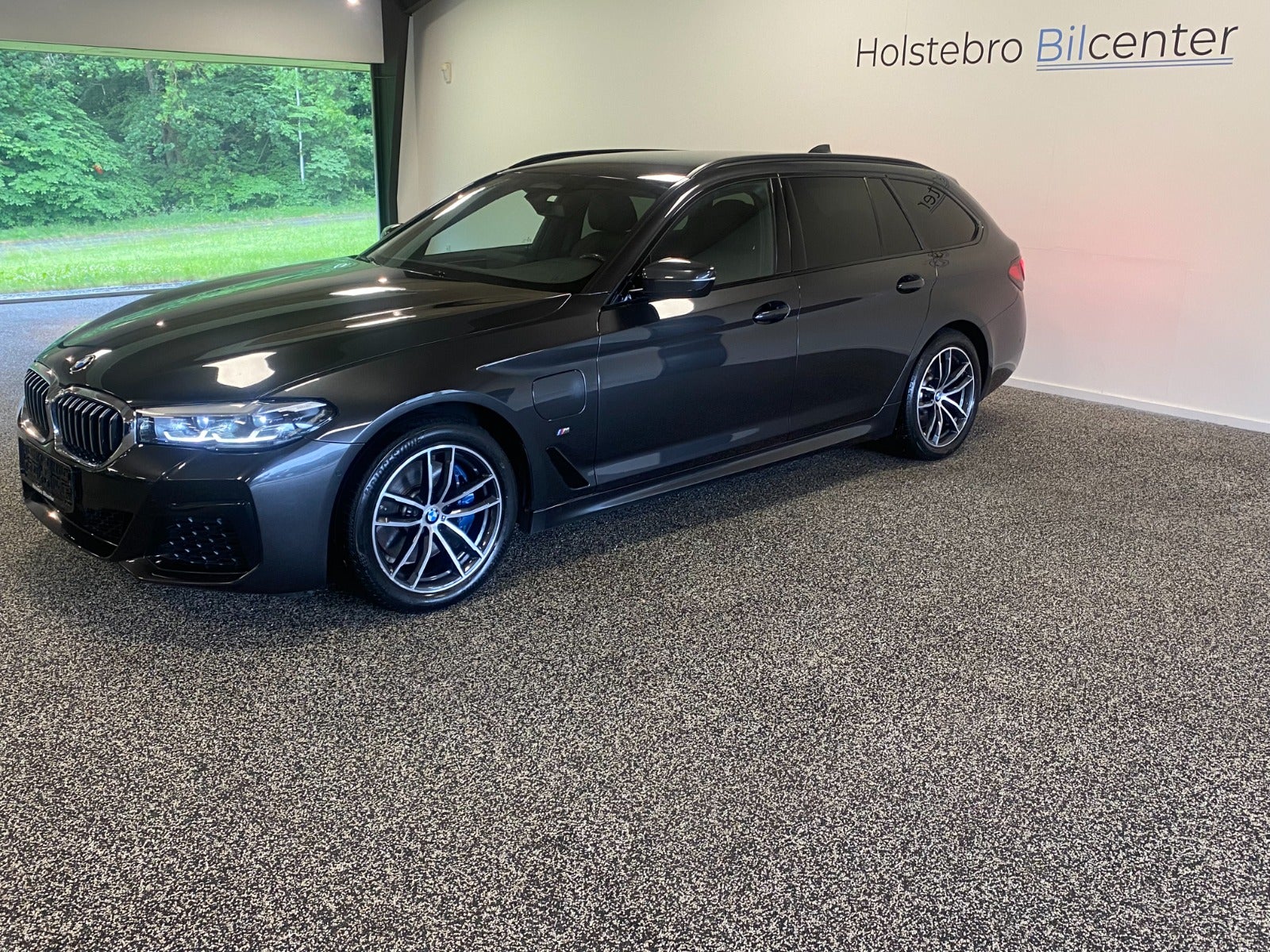 BMW 530e 2021