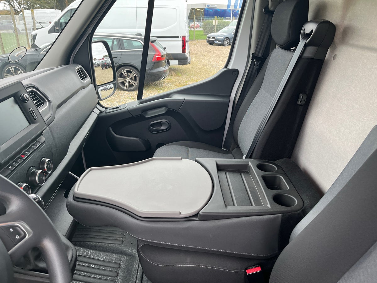 Renault Master IV T35 dCi 150 L3H2 Kassevogn Tekno billede 12