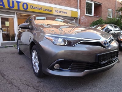 Toyota Auris 1,8 Hybrid H4 Touring Sports CVT 5d